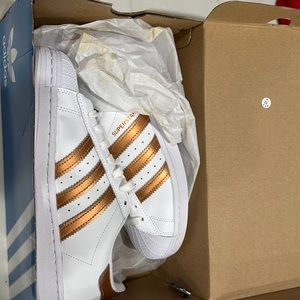 Superstar adidas brand new